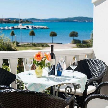 Apartmani Labud Sukošan Εξωτερικό φωτογραφία