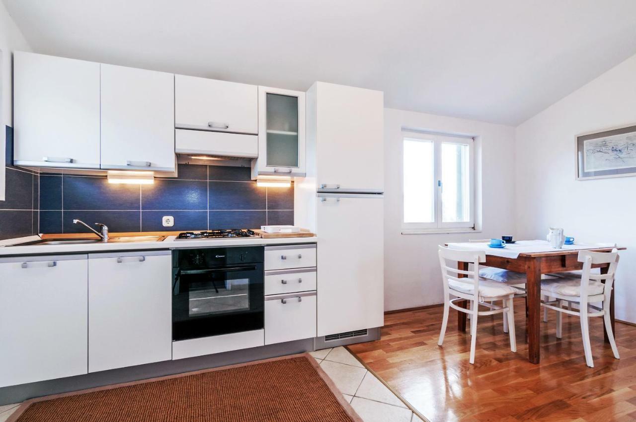 Apartmani Labud Sukošan Εξωτερικό φωτογραφία