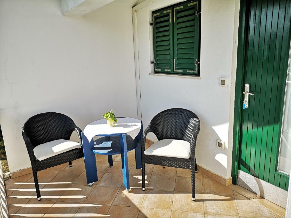 Apartmani Labud Sukošan Εξωτερικό φωτογραφία