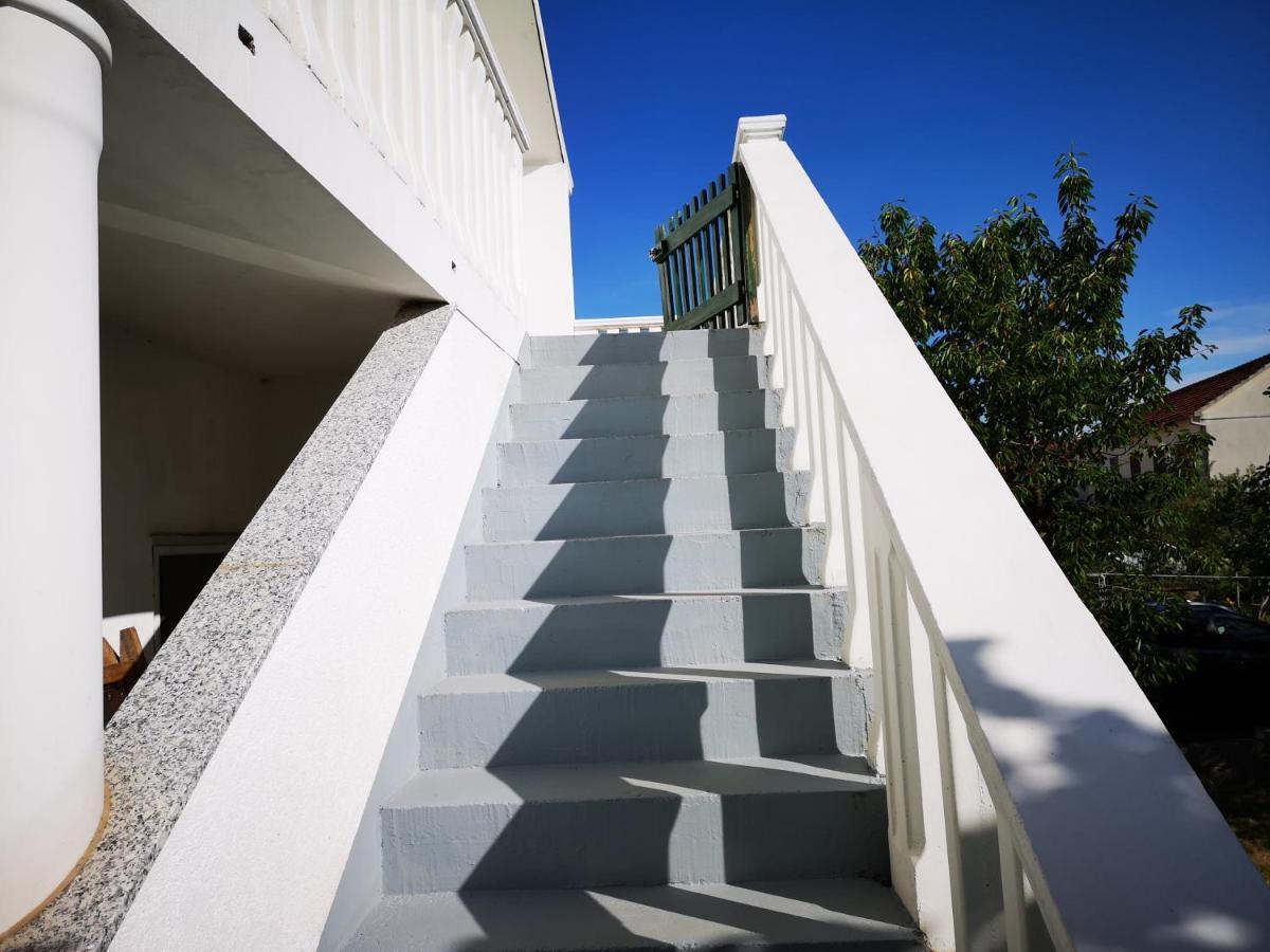 Apartmani Labud Sukošan Εξωτερικό φωτογραφία